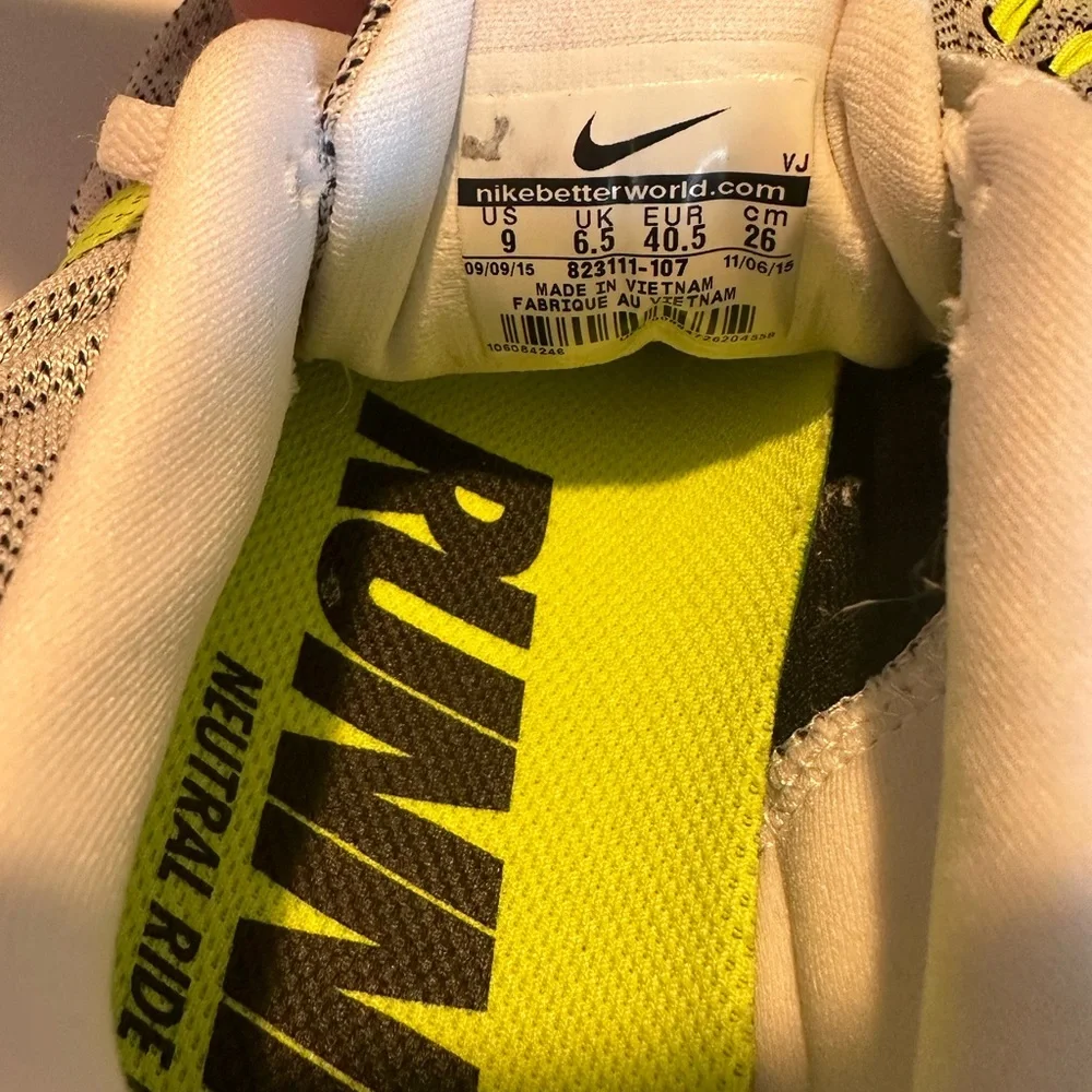 Nike LunarTempo Size 9 Women’s